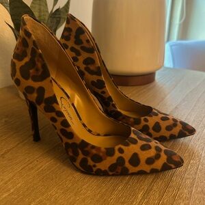 Jessica Simpson Leopard Pumps - Size 6.5